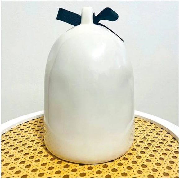 Rae Dunn Queen Bee Birdhouse Off White - Picture 3 of 4